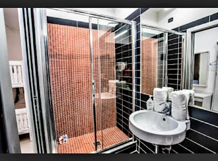 Golfo Di Orosei Rooms Рим Екстериор снимка